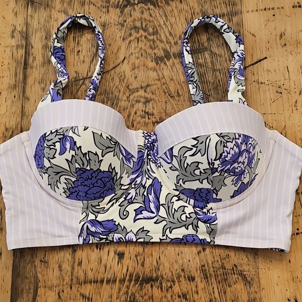 ANTHROPOLOGIE Floral Bikini Top Size‎ Large